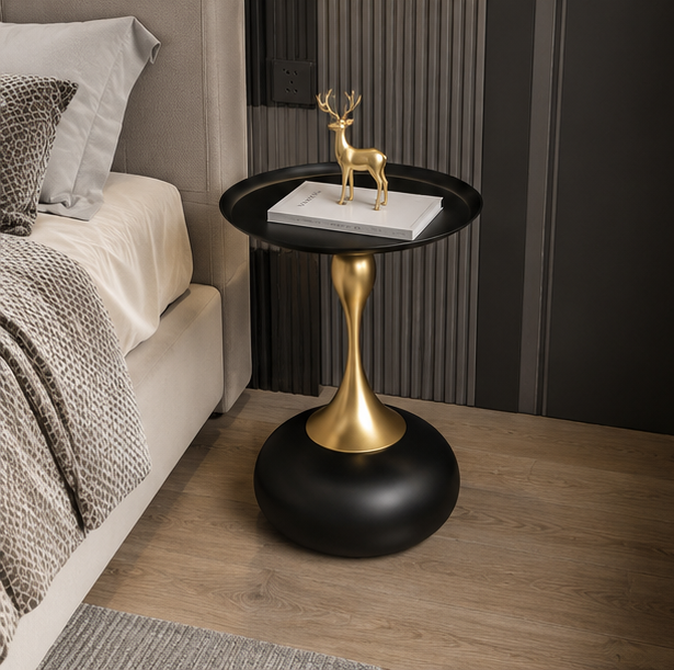 MORA Gloss Accent Table – Black & Gold